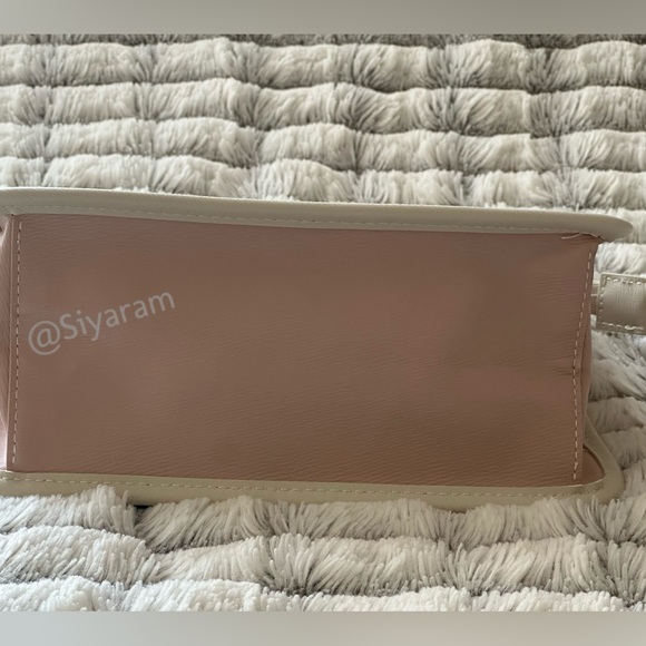 Michael Kors wristlet / cosmetic bag/ pouch - Picture 9 of 11